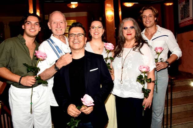 Cast: Lysander—Valentin Schmidt; Sepp Schauer; Sandro Luzzu; Hermia—Magdalena Echter; Lipa Majstrovic; Richard Fouqueau; Munich, August 13, 2029; Bayerischer Hof; Comedy; Premiere; A Totally Crazy Midsummer Night s Dream; Photo: Munich