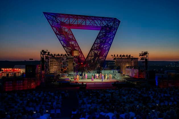 August 13, 2026, Saarland, Ensdorf: *West Side Story* will premiere on Thursday evening at the Saarpolygon as part of this year’s opera festival, with numerous distinguished guests from the worlds of politics, culture, and business in attendance. bub