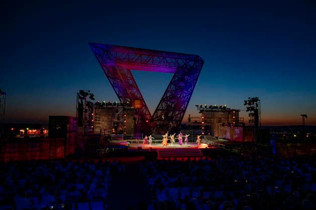 August 13, 2026, Saarland, Ensdorf: *West Side Story* will premiere on Thursday evening at the Saarpolygon as part of this year’s opera festival, with numerous distinguished guests from the worlds of politics, culture, and business in attendance. bub