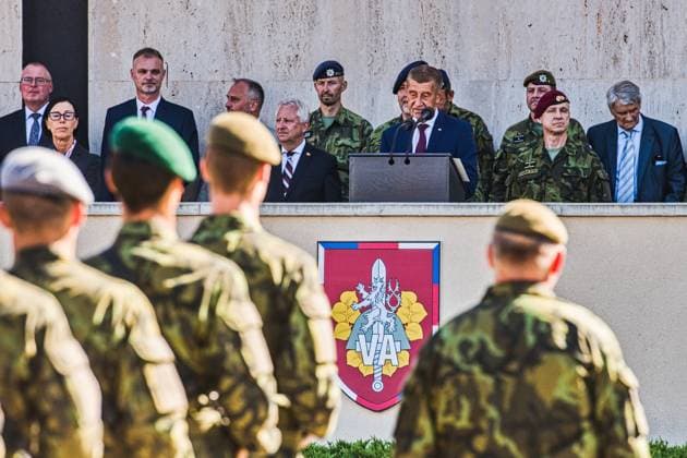 Czech Prime Minister Andrej Babis (ANO), centre, and Czech Defence Minister Jaromir Zuna (for SPD), attend ceremonial military oath of participants in Military Academy basic course (pictured) in Vyskov, Czech Republic, August 14, 2026. (CTKxPhoto PatrikxUhlir) CTKPhotoP2026081403621  CTKPhotoP2026081403621