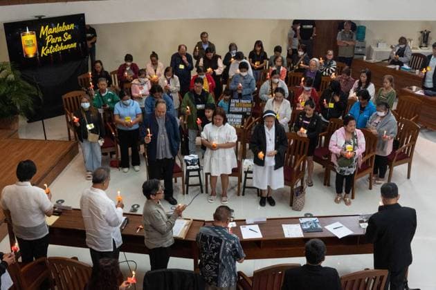 Philippine Truth Commission holds first public truth-telling session MANILA, PHILIPPINES, AUGUST 14, 2026: The Philippine Truth Commission holds its first public truth-telling session at the Pope Pius XII Catholic Center in Manila, focusing on the case of Raymart Siapo, a 19-year-old victim of the former Duterte administration™s War on Drugs. Raymart™s mother, Luzviminda Siapo, testified before the commission, saying her son was abducted and killed by 14 unidentified individuals. The session marked the opening of the commission™s public proceedings on alleged abuses linked to the anti-drug campaign. Manila Philippines Copyright: x xCharlesxEdmonxS.xPerezx xJNAxPressx