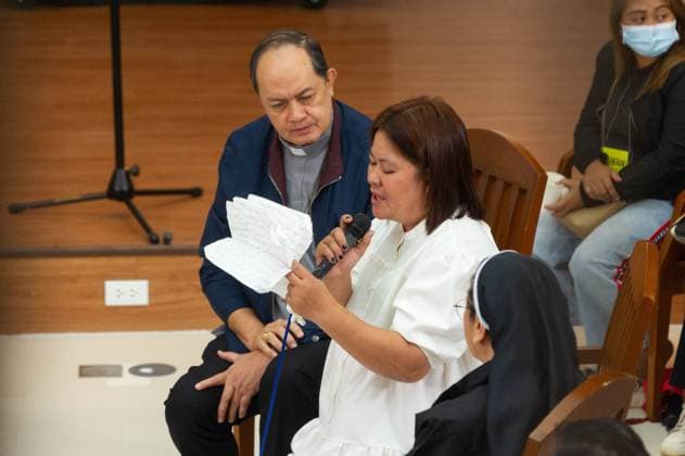 Philippine Truth Commission holds first public truth-telling session MANILA, PHILIPPINES, AUGUST 14, 2026: The Philippine Truth Commission holds its first public truth-telling session at the Pope Pius XII Catholic Center in Manila, focusing on the case of Raymart Siapo, a 19-year-old victim of the former Duterte administration™s War on Drugs. Raymart™s mother, Luzviminda Siapo, testified before the commission, saying her son was abducted and killed by 14 unidentified individuals. The session marked the opening of the commission™s public proceedings on alleged abuses linked to the anti-drug campaign. Manila Philippines Copyright: x xCharlesxEdmonxS.xPerezx xJNAxPressx