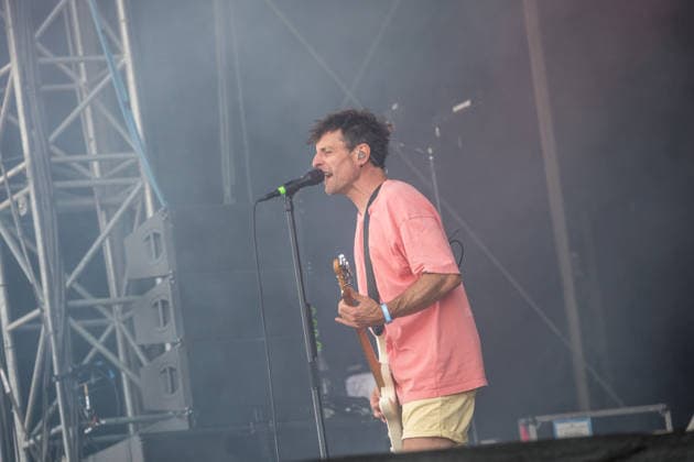 Day One at Highfield 2026, the band Itchy kicks off the festival at Störmthaler See near Leipzig Vocals, guitar, electric bass: Sibbi Sebastian Hafner Vocals, electric bass, guitar: Panzer Daniel Friedl Drums, vocals: Max Max Zimmer Since 2011: Highfield 2026 Itchy