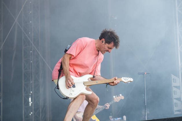 Day One at Highfield 2026, the band Itchy kicks off the festival at Störmthaler See near Leipzig Vocals, guitar, electric bass: Sibbi Sebastian Hafner Vocals, electric bass, guitar: Panzer Daniel Friedl Drums, vocals: Max Max Zimmer Since 2011: Highfield 2026 Itchy