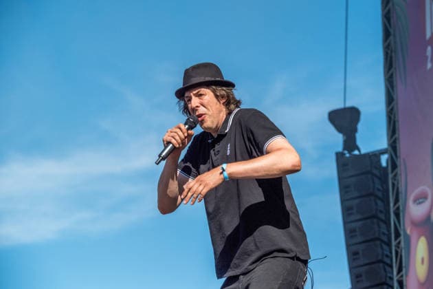 The German punk rock band Sondaschule on the Main Stage at Highfield 2026: Vocals: Costa Cannabis; Tim Kleinrensing: Guitar, Vocals: Chemokeule, Mirko Klautmann; Bass: Matthias Richter (since 2013); Trombone: Chris Altmann (since 2006); Guitar: Phillip FaF Pfaff (since 2022); Highfield 2026, Day 1: Sondaschule