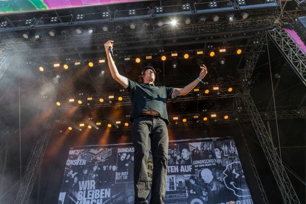 The German punk rock band Sondaschule on the Main Stage at Highfield 2026: Vocals: Costa Cannabis; Tim Kleinrensing: Guitar, Vocals: Chemokeule, Mirko Klautmann; Bass: Matthias Richter (since 2013); Trombone: Chris Altmann (since 2006); Guitar: Phillip FaF Pfaff (since 2022); Highfield 2026; Sondaschule