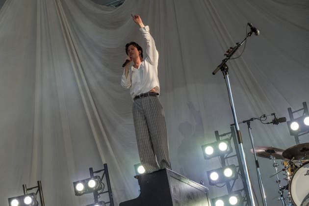 The indie pop band Giant Rooks: Vocals, guitar, percussion: Frederik Rabe; guitar: Finn Schwieters; drums: Finn Thomas; synthesizer, piano: Jonathan Wischniowski; electric bass: Luca Göttner at Highfield 2026. Highfield 2026, Day 1: Giant Rooks