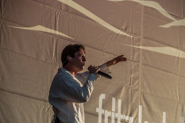The indie pop band Giant Rooks: Vocals, guitar, percussion: Frederik Rabe; guitar: Finn Schwieters; drums: Finn Thomas; synthesizer, piano: Jonathan Wischniowski; electric bass: Luca Göttner at Highfield 2026. Highfield 2026, Day 1: Giant Rooks