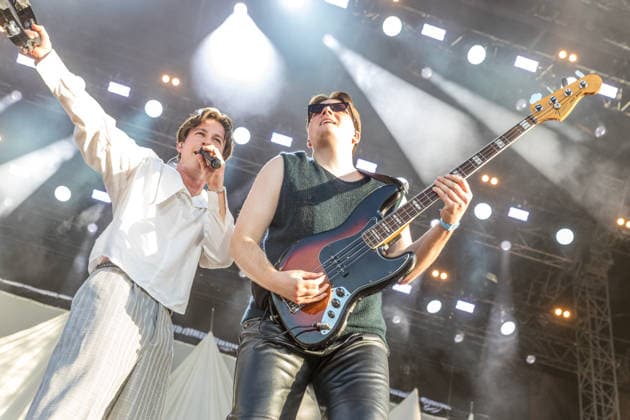The indie pop band Giant Rooks: Vocals, guitar, percussion: Frederik Rabe; guitar: Finn Schwieters; drums: Finn Thomas; synthesizer, piano: Jonathan Wischniowski; electric bass: Luca Göttner at Highfield 2026. Highfield 2026, Day 1: Giant Rooks