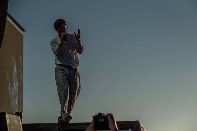 The indie pop band Giant Rooks: Vocals, guitar, percussion: Frederik Rabe; guitar: Finn Schwieters; drums: Finn Thomas; synthesizer, piano: Jonathan Wischniowski; electric bass: Luca Göttner at Highfield 2026. Highfield 2026, Day 1: Giant Rooks
