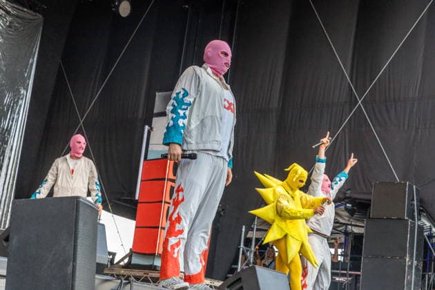The Berlin hip-hop rap trio PA69—consisting of DJ Dope, Rabatto, and Turbogianni—performed on the first day of Highfield 2026 at Störmthaler See. Highfield 2026 Day 1: PA69