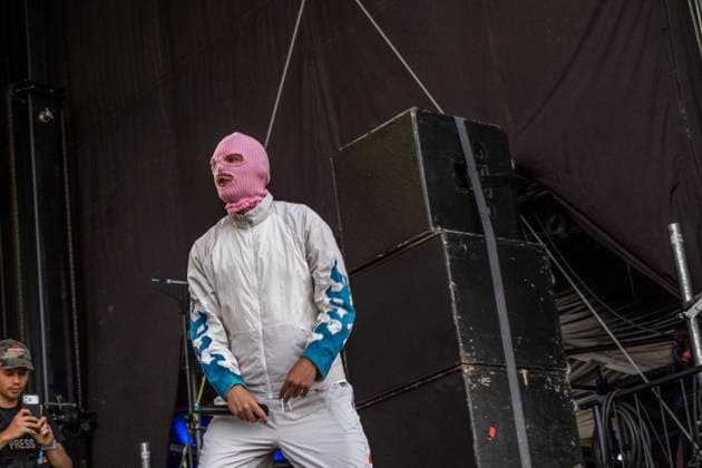 The Berlin hip-hop rap trio PA69—consisting of DJ Dope, Rabatto, and Turbogianni—performed on the first day of Highfield 2026 at Störmthaler See. Highfield 2026 Day 1: PA69