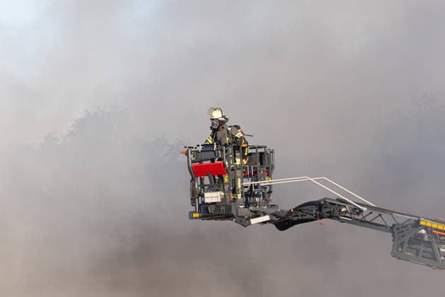 Warehouse Completely Destroyed by Fire; 59-Year-Old Man Seriously Injured While Trying to Extinguish the Blaze; Rescue