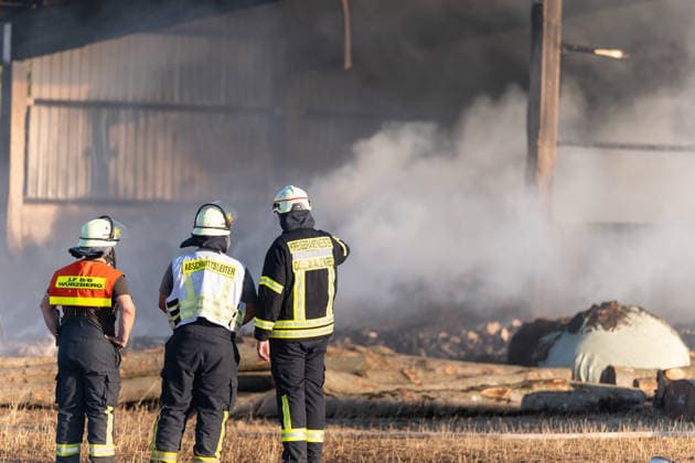 Warehouse Completely Destroyed by Fire; 59-Year-Old Man Seriously Injured While Trying to Extinguish the Blaze; Rescue