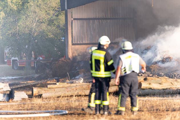 Warehouse Completely Destroyed by Fire; 59-Year-Old Man Seriously Injured While Trying to Extinguish the Blaze; Rescue