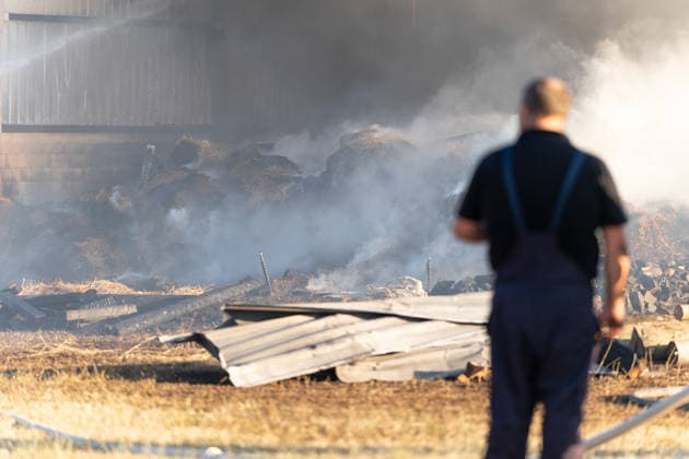 Warehouse Completely Destroyed by Fire; 59-Year-Old Man Seriously Injured While Trying to Extinguish the Blaze; Rescue