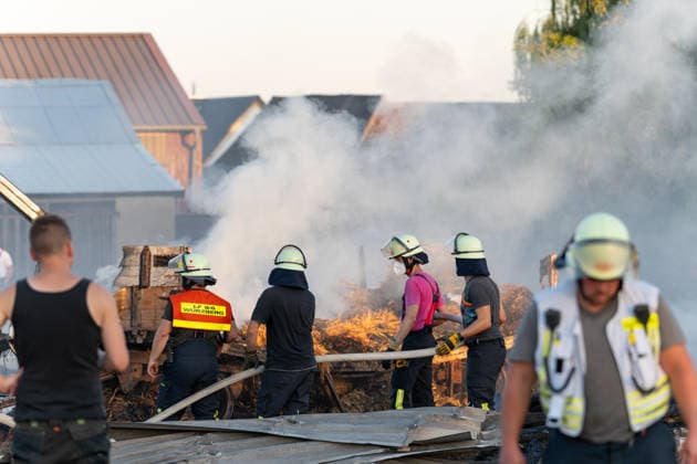Warehouse Completely Destroyed by Fire; 59-Year-Old Man Seriously Injured While Trying to Extinguish the Blaze; Rescue