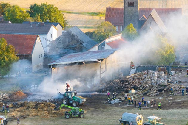 Warehouse Completely Destroyed by Fire; 59-Year-Old Man Seriously Injured While Trying to Extinguish the Blaze; Rescue
