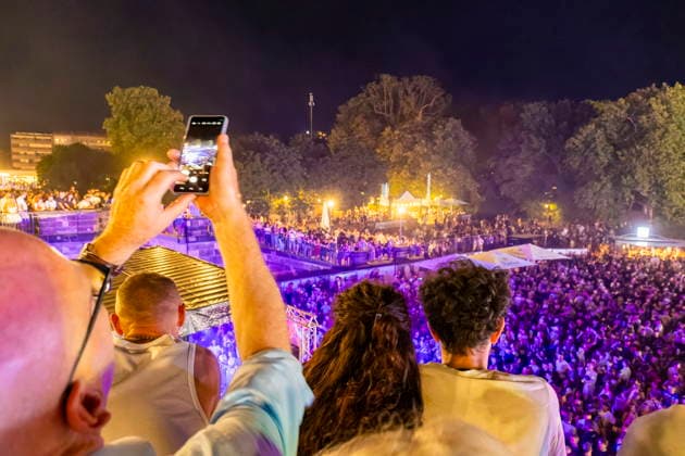 Dresden City Festival The Dresden City Festival attracts tens of thousands of visitors every year at TanzAREAL on the Königsufer in Dresden, Saxony, Germany