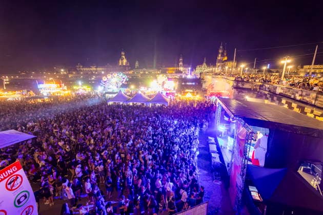 Dresden City Festival The Dresden City Festival attracts tens of thousands of visitors every year at TanzAREAL on the Königsufer in Dresden, Saxony, Germany