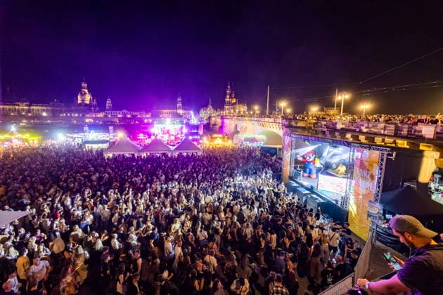 Dresden City Festival The Dresden City Festival attracts tens of thousands of visitors every year at TanzAREAL on the Königsufer in Dresden, Saxony, Germany