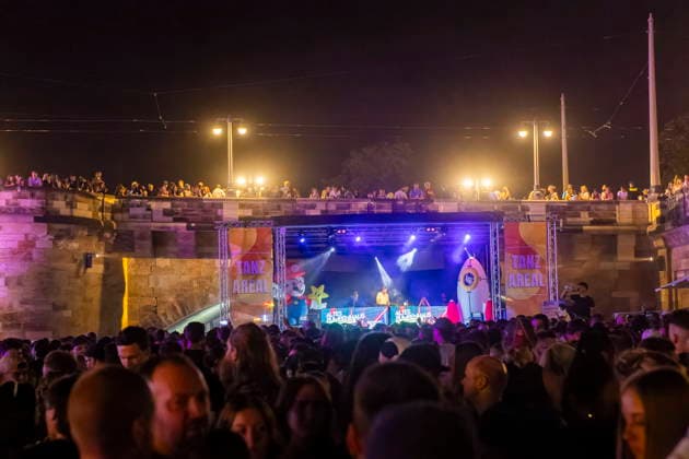 Dresden City Festival The Dresden City Festival attracts tens of thousands of visitors every year at TanzAREAL on the Königsufer in Dresden, Saxony, Germany