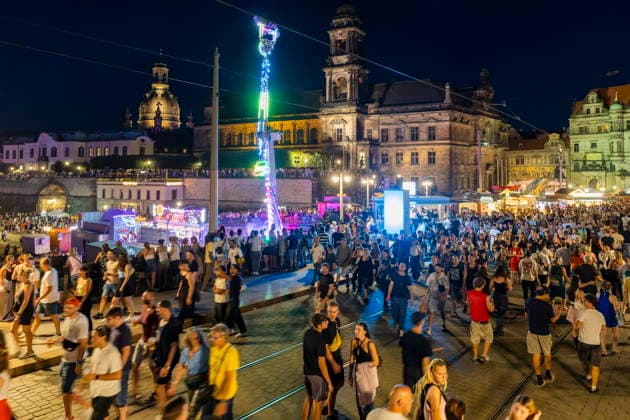 Dresden City Festival The Dresden City Festival attracts tens of thousands of visitors every year Augustus Bridge Dresden Saxony Germany