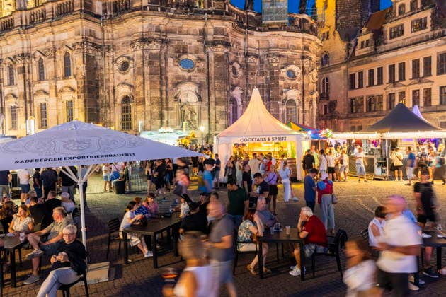 Dresden City Festival The Dresden City Festival attracts tens of thousands of visitors every year Theaterplatz, Dresden, Saxony, Germany