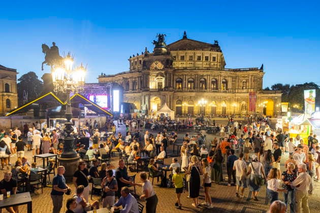 Dresden City Festival The Dresden City Festival attracts tens of thousands of visitors every year Theaterplatz, Dresden, Saxony, Germany