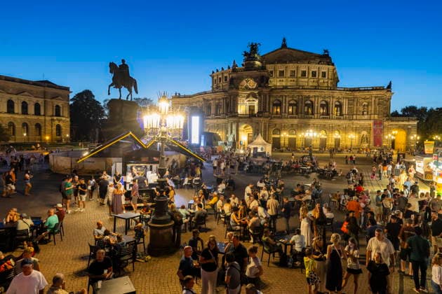 Dresden City Festival The Dresden City Festival attracts tens of thousands of visitors every year Theaterplatz, Dresden, Saxony, Germany
