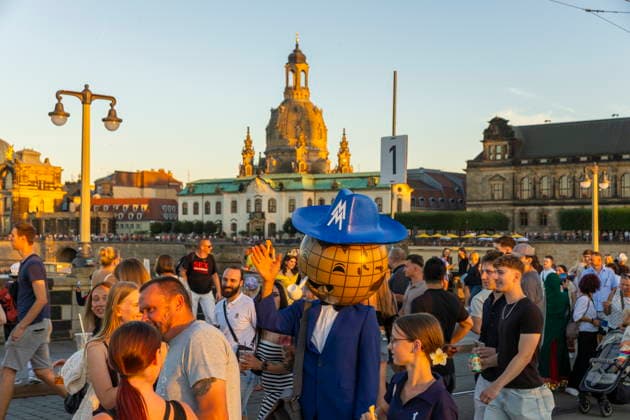 Dresden City Festival The Dresden City Festival attracts tens of thousands of visitors every year Augustus Bridge Dresden Saxony Germany