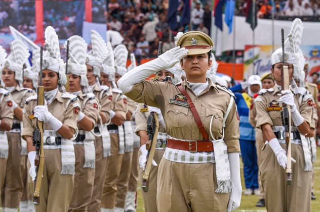 80th Independence Day Celebrations in Jammu and Kashmir s Srinagar Srinagar, Aug 15 (ANI): Contingents take part in the parade during the 80th Independence Day celebrations at Bakshi Stadium, in Srinagar on Saturday. Srinagar Jammu and Kashmir India Copyright: xANIx ANI_20260815338