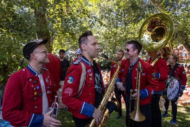 August 15, 2026, Paredes De Coura, Braga, Portugal: MEUTE perform an unexpected afternoon show by the river Coura - known locally as Couraiso - as festivalgoers gather on the riverbank and in the water during the last day of Vodafone Paredes de Coura. Paredes De Coura Portugal - ZUMAs197 20260815_aaa_s197_129 Copyright: xDiogoxBaptistax