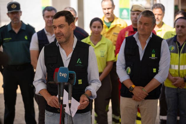 The President of the Regional Government Visits the Command Post for the Niebla Fire The President of the Regional Government of Andalusia, Juanma Moreno, Speaks to the Media August 16, 2026, in Niebla, Huelva, Andalusia, Spain The president of the Andalusian Regional Government, Juanma Moreno, is visiting the command post for the Niebla wildfire this Sunday to provide an update on the fire that broke out on August 6, 2026. AUGUST 16, 2026 Niebla, Huelva, Andalusia Niebla, Huelva, Andalusia, Spain Copyright: xClaraxCarrascox 7716237
