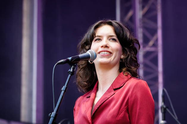 Beth McBride live at Oyafestivalen 2026 Oslo, Norway. 15th, August 2026. The Norwegian singer Beth McBride performs a live concert during the Norwegian music festival Oyafestivalen 2026 in Oslo. Norway, Oslo  Copyright: xGonzalesxPhoto KetilxMartinsenx