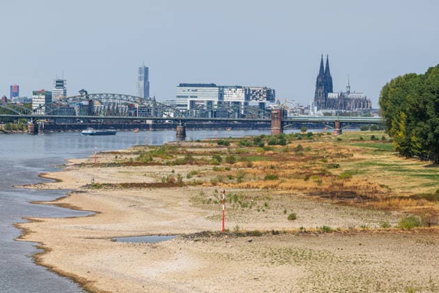 Record-Low Water Level on the Rhine: View of Cologne from the Rodenkirchen Bridge, August 16, 2026. View of the Cologne skyline from the Rhine Bridge at Rode Copyright: xMarcxJohnx
