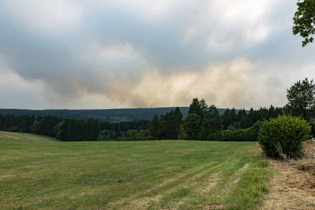 Forest Fire in the High Fens: View from the German-Belgian border near Kalterherberg, Augus Copyright: xMarcxJohnx