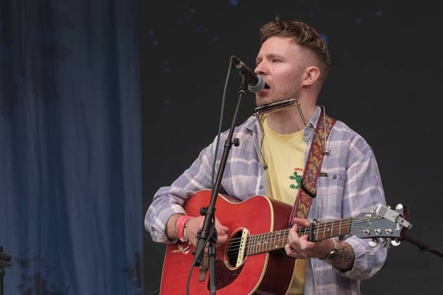 August 15, 2026, Williamscot, Oxfordshire, United Kingdom: Rob Jones lead vocals and guitarist with UK-based Soft Rock and Americana band Rob Jones and the Restless Dream performing live on stage at Fairport s Cropredy Convention. Williamscot United Kingdom - ZUMAs197 20260815_aaa_s197_614 Copyright: xDawnxFletcher-Parkx