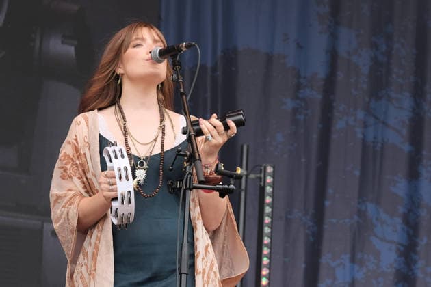 August 15, 2026, Williamscot, Oxfordshire, United Kingdom: Vocalist Grace Kelly with UK-based Soft Rock and Americana band Rob Jones and the Restless Dream performing live on stage at Fairport s Cropredy Convention. Williamscot United Kingdom - ZUMAs197 20260815_aaa_s197_619 Copyright: xDawnxFletcher-Parkx