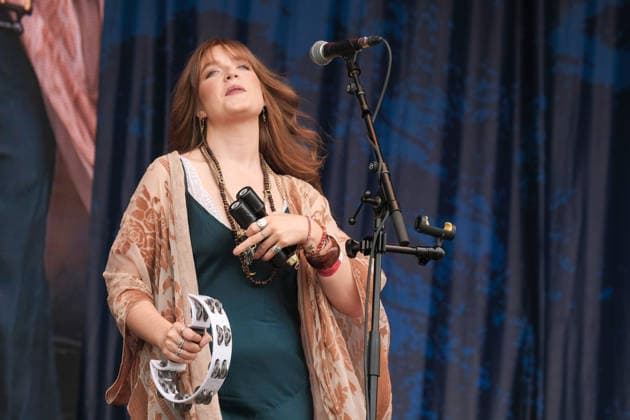August 15, 2026, Williamscot, Oxfordshire, United Kingdom: Vocalist Grace Kelly with UK-based Soft Rock and Americana band Rob Jones and the Restless Dream performing live on stage at Fairport s Cropredy Convention. Williamscot United Kingdom - ZUMAs197 20260815_aaa_s197_623 Copyright: xDawnxFletcher-Parkx