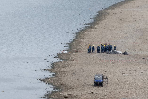 Controlled detonation of a World War II bomb in the Rhine at the Rheinaue in Bonn, August 17, 2026. After a 125-kilogram British incendiary bomb from World War II was fou Copyright: xMarcxJohnx
