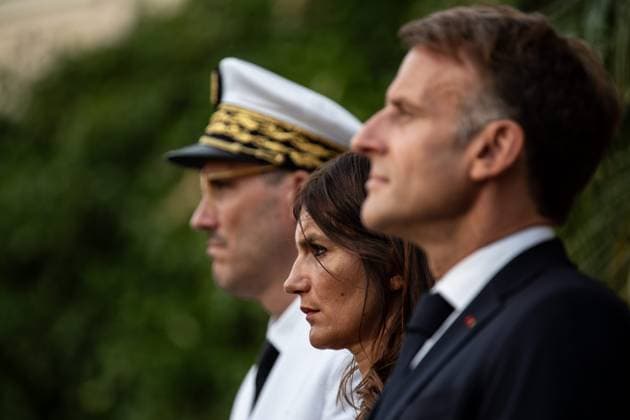 Liberation Ceremony in Bormes-les-Mimosas PHOTOPQR NICE MATIN Camille Dodet Bormes-les-Mimosas Bormes-les-Mimosas August 18, 2026 Photo PQR Camille Dodet Var Matin August 17, 2026 Bormes-les-Mimosas Final Liberation Ceremony in Bormes-les-Mimosas for President of the Republic Emmanuel Macron Photo by PQR, Camille Dodet, Var Matin, August 17, 2026, Bormes-les-Mimosas Final Liberation Ceremony in Bormes-les-Mimosas for President of the Republic Emmanuel Macron In the photo: Alice Rufo French President Emmanuel Macron during a ceremony commemorating the 82nd anniversary of the Allied Operation Dragoon landings in Provence and the liberation of the village of Bormes-les-Mimosas during World War II, in Bormes-les-Mimosas, southeastern France, o Copyright: xPHOTOPQR NICExMATIN MAXPPPxCamillexDodetx 20260817NIM4307 20260817NIM4307