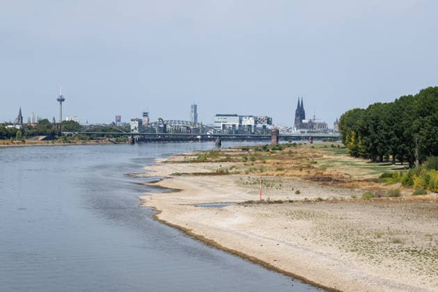 Record-Low Water Level on the Rhine: View of Cologne from the Rodenkirchen Bridge, August 16, 2026. View of the Cologne skyline from the Rhine Bridge (Cologn Copyright: xMarcxJohnx