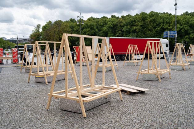 Berlin, August 18, 2026, Brandenburg Gate, Platz des 18. März, Commemorating the 65th Anniversary of the Construction of the Berlin Wall: A Temporary Memorial Site Featuring a Large-Scale Installation and Open-Air Exhibition by Kulturprojekte Berlin and the Berlin Wall Foundation