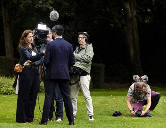 THE HAGUE - Prime Minister Rob Jetten speaks with journalists after an informal meeting at the Catshuis in preparation for the upcoming political year. REMKO DE WAAL ANP netherlands out - belgium out  Copyright: xx x565751949x originalFilename: 565751949