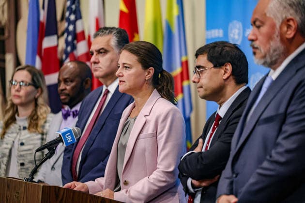 August 18, 2026, New York, New York, United States: SANDRA JENSEN LANDI, Deputy Permanent Representative of Denmark to the United Nations, delivers a joint statement at the UN Security Council stakeout on behalf of Council signatories to the Joint Pledges on Climate, Peace and Security, including Colombia, Denmark, France, Greece, Latvia, Liberia, Panama and the United Kingdom, ahead of a Security Council meeting on the situation in Libya, at UNHQ. New York United States - ZUMAo116 20260818_znp_o116_038 Copyright: xBiancaxOterox
