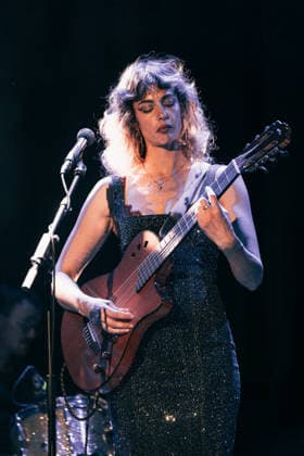 Hannah Cohen performs at Hoxton Hall on August 18, 2026 in London, England. LONDON, ENGLAND - AUGUST 18: Hannah Cohen performs at Hoxton Hall on August 18, 2026 in London, England., Credit:Pupat Chenaksara Avalon UK, London  Copyright: xPupatxChenaksarax xAvalonx 1125373554