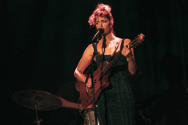 Hannah Cohen performs at Hoxton Hall on August 18, 2026 in London, England. LONDON, ENGLAND - AUGUST 18: Hannah Cohen performs at Hoxton Hall on August 18, 2026 in London, England., Credit:Pupat Chenaksara Avalon UK, London  Copyright: xPupatxChenaksarax xAvalonx 1125373598