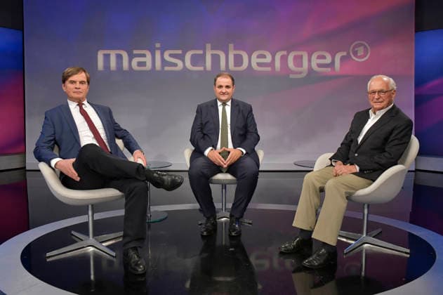 Bernd Baumann, Nathanael Liminski, and Wolfgang Ischinger on the ARD talk show *maischberger* at the Berlin Adlershof studio, Berlin, August 18, 2026 Foto:xM.xBehrensx xFuturexImagex maischberger1808_6821