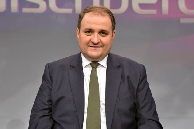 Nathanael Liminski on the ARD talk show *maischberger* at the Berlin Adlershof studio, Berlin, August 18, 2026 Foto:xM.xBehrensx xFuturexImagex maischberger1808_6831